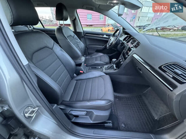 Сірий Фольксваген Гольф, об'ємом двигуна 1.6 л та пробігом 335 тис. км за 11999 $, фото 74 на Automoto.ua