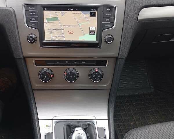 Сірий Фольксваген Гольф, об'ємом двигуна 1.6 л та пробігом 252 тис. км за 11300 $, фото 3 на Automoto.ua