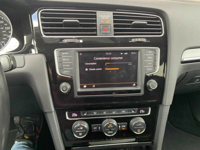 Серый Фольксваген Гольф, объемом двигателя 2 л и пробегом 135 тыс. км за 16714 $, фото 7 на Automoto.ua