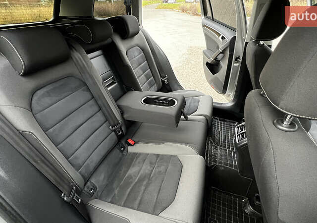 Серый Фольксваген Гольф, объемом двигателя 1.97 л и пробегом 300 тыс. км за 10700 $, фото 44 на Automoto.ua