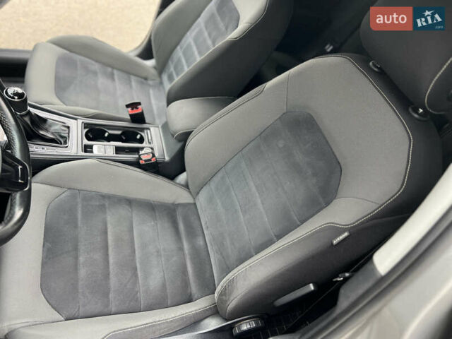 Серый Фольксваген Гольф, объемом двигателя 1.97 л и пробегом 300 тыс. км за 10700 $, фото 61 на Automoto.ua