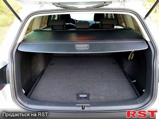 Серый Фольксваген Гольф, объемом двигателя 1.6 л и пробегом 307 тыс. км за 11300 $, фото 6 на Automoto.ua