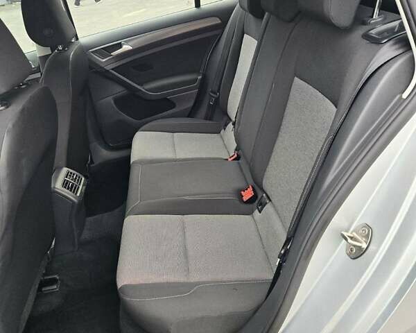 Сірий Фольксваген Гольф, об'ємом двигуна 1.6 л та пробігом 205 тис. км за 10499 $, фото 25 на Automoto.ua