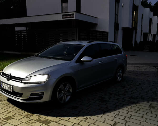 Серый Фольксваген Гольф, объемом двигателя 1.6 л и пробегом 285 тыс. км за 12900 $, фото 5 на Automoto.ua