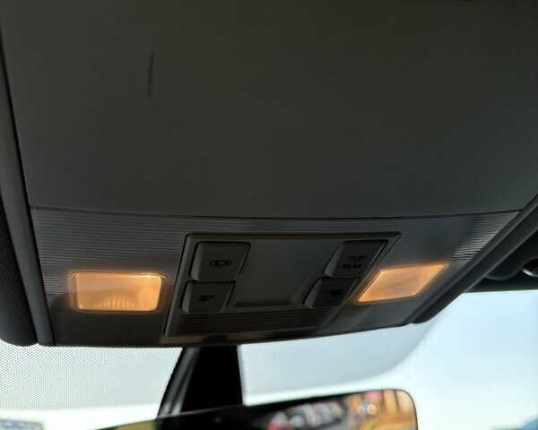 Серый Фольксваген Гольф, объемом двигателя 1.6 л и пробегом 280 тыс. км за 10999 $, фото 19 на Automoto.ua