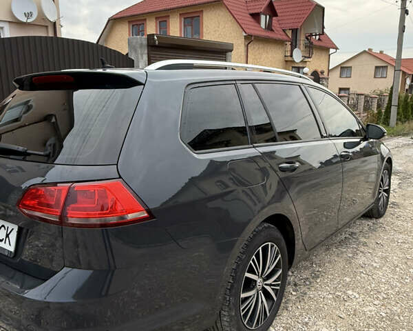 Серый Фольксваген Гольф, объемом двигателя 1.6 л и пробегом 250 тыс. км за 12300 $, фото 2 на Automoto.ua