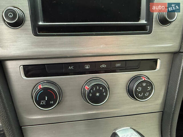 Серый Фольксваген Гольф, объемом двигателя 1.6 л и пробегом 272 тыс. км за 11200 $, фото 32 на Automoto.ua