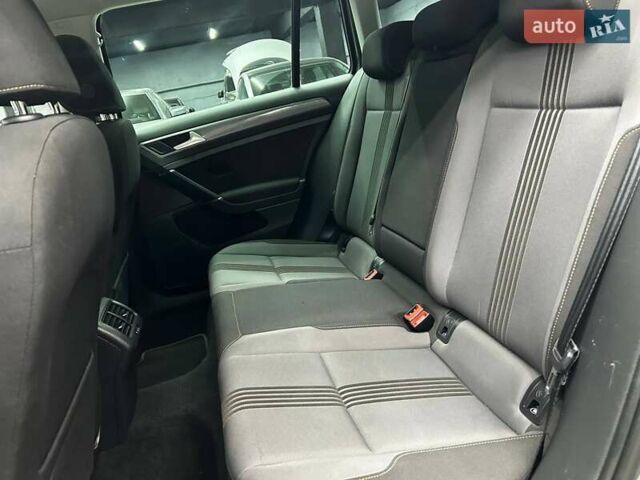 Серый Фольксваген Гольф, объемом двигателя 2 л и пробегом 213 тыс. км за 13300 $, фото 18 на Automoto.ua