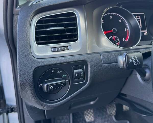 Сірий Фольксваген Гольф, об'ємом двигуна 1.6 л та пробігом 255 тис. км за 10500 $, фото 24 на Automoto.ua