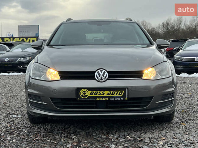 Серый Фольксваген Гольф, объемом двигателя 1.6 л и пробегом 247 тыс. км за 11500 $, фото 1 на Automoto.ua