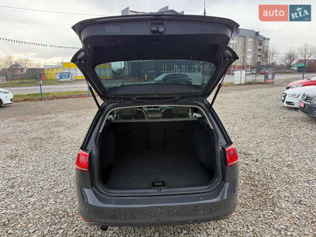 Серый Фольксваген Гольф, объемом двигателя 1.6 л и пробегом 272 тыс. км за 11200 $, фото 25 на Automoto.ua