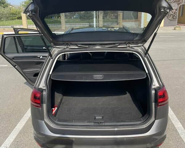 Серый Фольксваген Гольф, объемом двигателя 2 л и пробегом 238 тыс. км за 14000 $, фото 29 на Automoto.ua