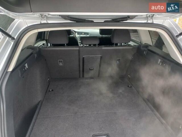 Серый Фольксваген Гольф, объемом двигателя 1.8 л и пробегом 186 тыс. км за 11500 $, фото 11 на Automoto.ua