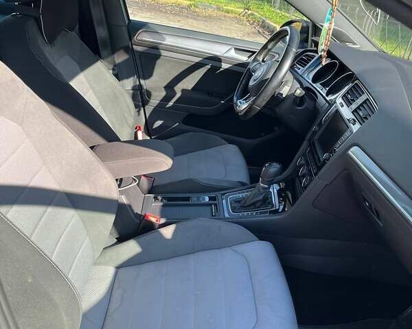 Серый Фольксваген Гольф, объемом двигателя 1.97 л и пробегом 189 тыс. км за 15900 $, фото 28 на Automoto.ua