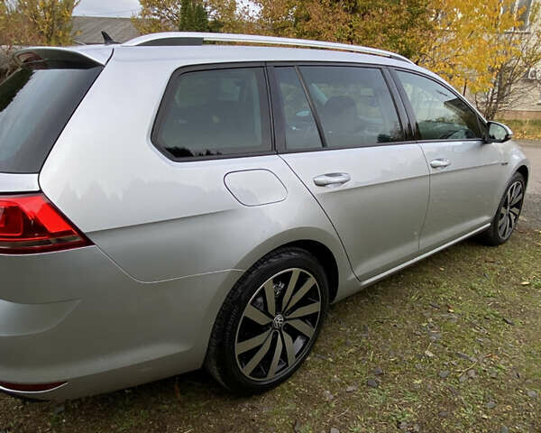 Серый Фольксваген Гольф, объемом двигателя 1.6 л и пробегом 237 тыс. км за 12200 $, фото 25 на Automoto.ua