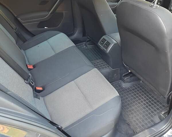 Сірий Фольксваген Гольф, об'ємом двигуна 1.6 л та пробігом 260 тис. км за 11500 $, фото 9 на Automoto.ua