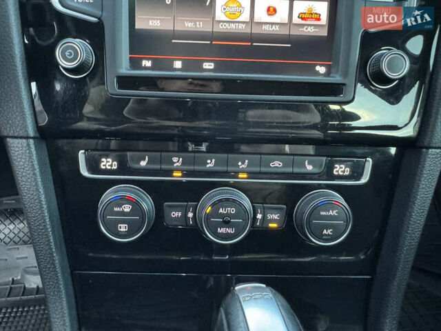 Сірий Фольксваген Гольф, об'ємом двигуна 1.6 л та пробігом 335 тис. км за 11999 $, фото 59 на Automoto.ua