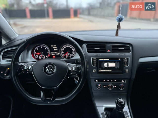 Серый Фольксваген Гольф, объемом двигателя 1.6 л и пробегом 247 тыс. км за 10800 $, фото 18 на Automoto.ua