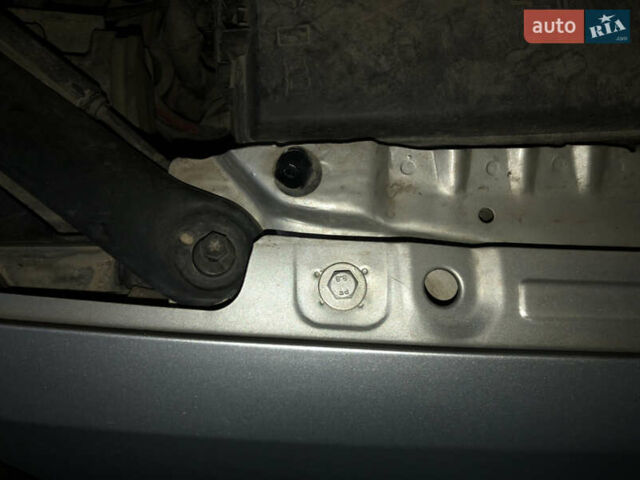 Сірий Фольксваген Гольф, об'ємом двигуна 1.8 л та пробігом 110 тис. км за 13200 $, фото 41 на Automoto.ua