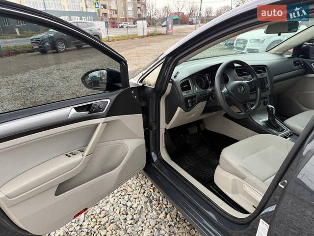 Серый Фольксваген Гольф, объемом двигателя 1.6 л и пробегом 272 тыс. км за 11200 $, фото 10 на Automoto.ua