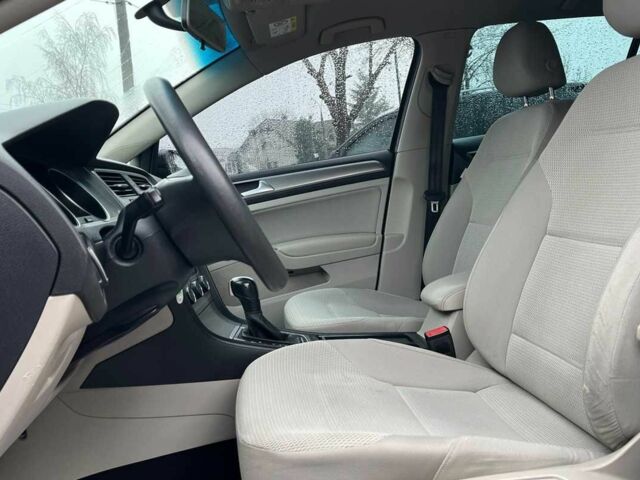 Сірий Фольксваген Гольф, об'ємом двигуна 1.6 л та пробігом 282 тис. км за 10500 $, фото 8 на Automoto.ua