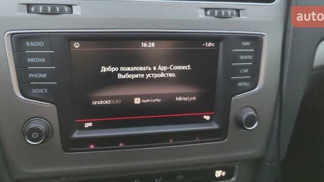 Серый Фольксваген Гольф, объемом двигателя 1.6 л и пробегом 218 тыс. км за 12000 $, фото 14 на Automoto.ua