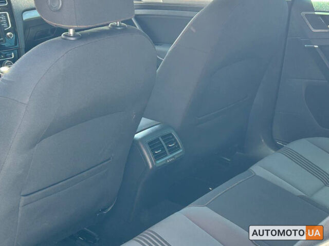 Серый Фольксваген Гольф, объемом двигателя 1.6 л и пробегом 215 тыс. км за 11800 $, фото 12 на Automoto.ua