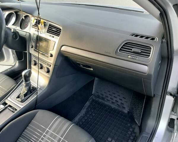 Сірий Фольксваген Гольф, об'ємом двигуна 1.97 л та пробігом 320 тис. км за 13299 $, фото 24 на Automoto.ua