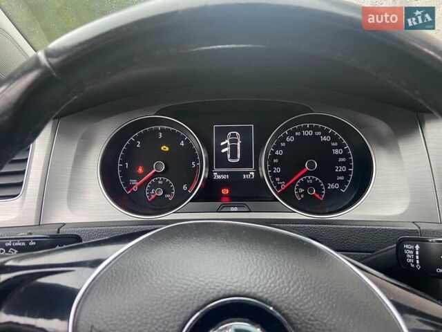 Сірий Фольксваген Гольф, об'ємом двигуна 1.6 л та пробігом 237 тис. км за 11990 $, фото 11 на Automoto.ua