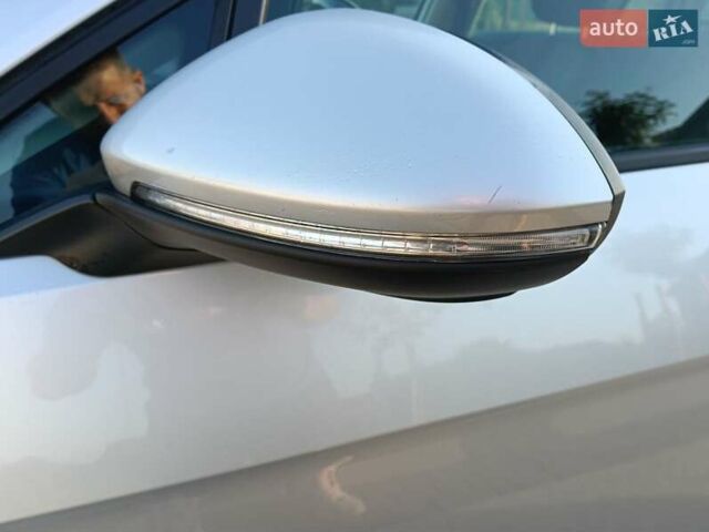 Серый Фольксваген Гольф, объемом двигателя 1.6 л и пробегом 233 тыс. км за 10700 $, фото 23 на Automoto.ua