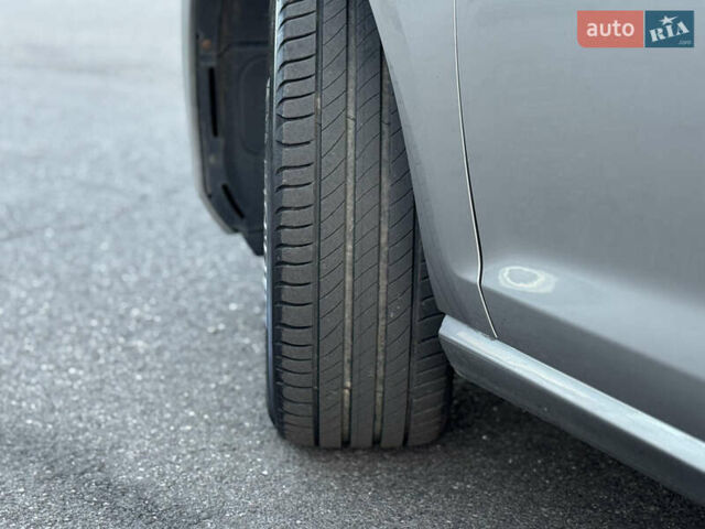 Сірий Фольксваген Гольф, об'ємом двигуна 1.6 л та пробігом 335 тис. км за 11999 $, фото 18 на Automoto.ua