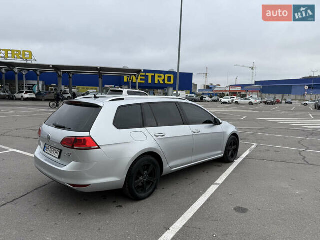 Серый Фольксваген Гольф, объемом двигателя 1.6 л и пробегом 217 тыс. км за 11500 $, фото 5 на Automoto.ua