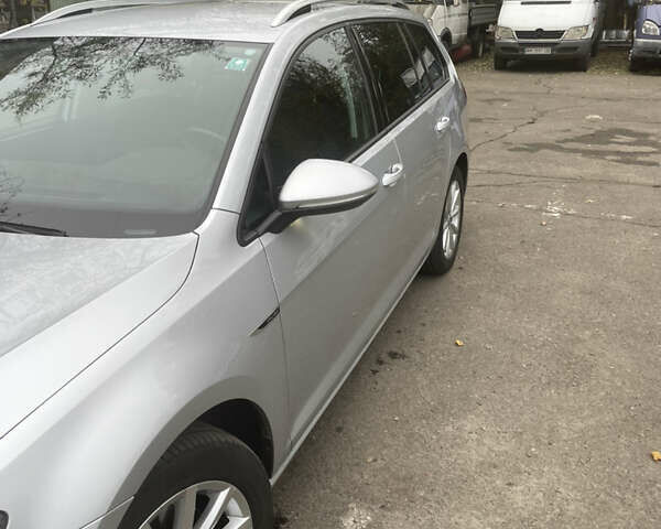 Серый Фольксваген Гольф, объемом двигателя 1.6 л и пробегом 331 тыс. км за 11200 $, фото 2 на Automoto.ua