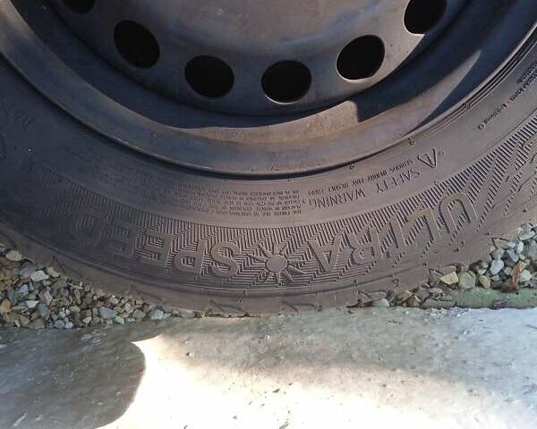 Серый Фольксваген Гольф, объемом двигателя 1.6 л и пробегом 265 тыс. км за 12400 $, фото 23 на Automoto.ua