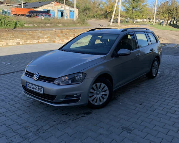 Фольксваген Гольф 2016 в Ямполь на Automoto.ua Серый Фольксваген Гольф, объемом двигателя 1.6 л и пробегом 297 тыс. км за 10500 $, фото 1 на Automoto.ua