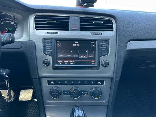 Серый Фольксваген Гольф, объемом двигателя 1.6 л и пробегом 236 тыс. км за 12900 $, фото 11 на Automoto.ua