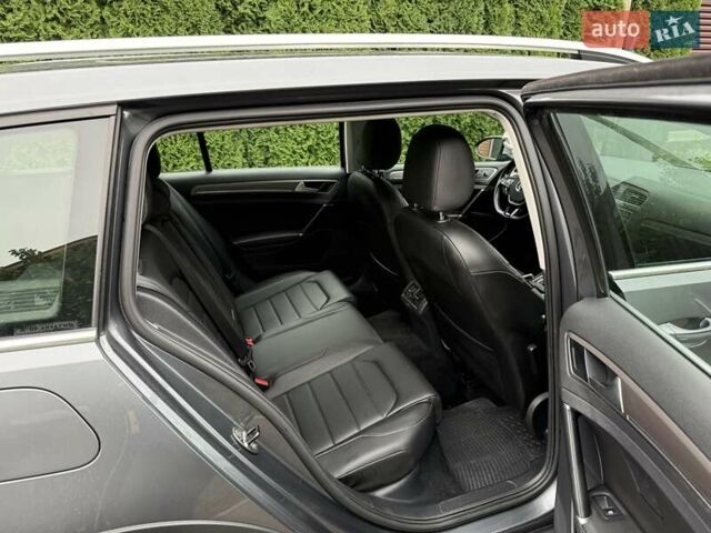 Серый Фольксваген Гольф, объемом двигателя 1.8 л и пробегом 199 тыс. км за 12200 $, фото 35 на Automoto.ua