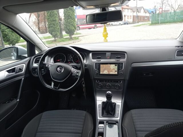 Серый Фольксваген Гольф, объемом двигателя 1.6 л и пробегом 258 тыс. км за 10500 $, фото 4 на Automoto.ua