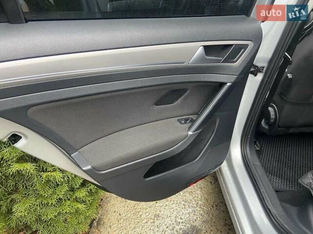 Сірий Фольксваген Гольф, об'ємом двигуна 1.6 л та пробігом 237 тис. км за 11990 $, фото 10 на Automoto.ua