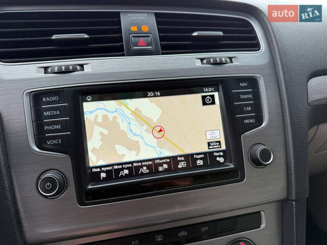 Серый Фольксваген Гольф, объемом двигателя 1.6 л и пробегом 272 тыс. км за 11200 $, фото 36 на Automoto.ua