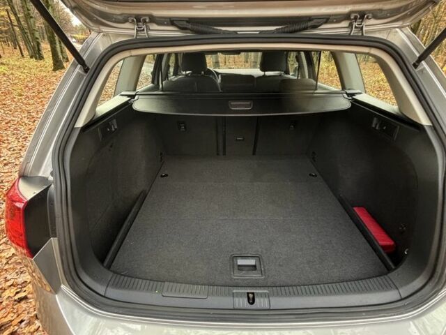 Сірий Фольксваген Гольф, об'ємом двигуна 1.6 л та пробігом 245 тис. км за 12800 $, фото 16 на Automoto.ua