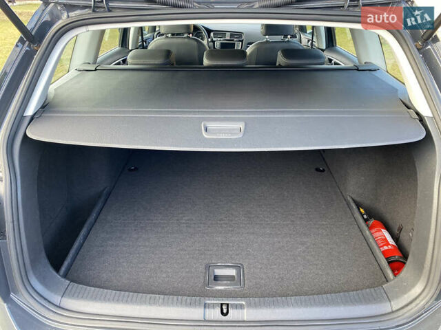 Сірий Фольксваген Гольф, об'ємом двигуна 2 л та пробігом 260 тис. км за 11900 $, фото 22 на Automoto.ua