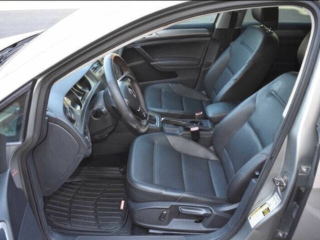 Серый Фольксваген Гольф, объемом двигателя 1.8 л и пробегом 76 тыс. км за 1600 $, фото 8 на Automoto.ua