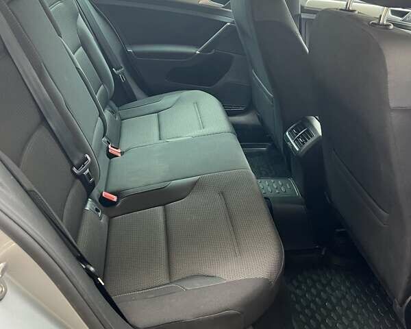 Серый Фольксваген Гольф, объемом двигателя 1.6 л и пробегом 188 тыс. км за 13500 $, фото 14 на Automoto.ua