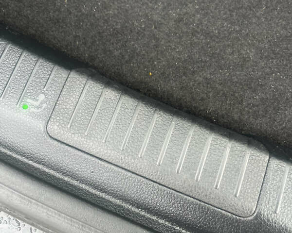 Серый Фольксваген Гольф, объемом двигателя 1.6 л и пробегом 198 тыс. км за 11350 $, фото 9 на Automoto.ua