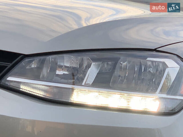 Серый Фольксваген Гольф, объемом двигателя 1.8 л и пробегом 108 тыс. км за 12800 $, фото 36 на Automoto.ua