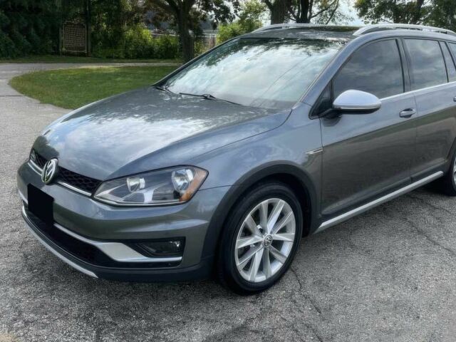 Серый Фольксваген Гольф, объемом двигателя 1.8 л и пробегом 50 тыс. км за 8000 $, фото 2 на Automoto.ua