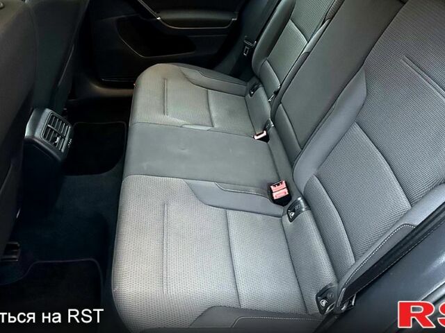 Серый Фольксваген Гольф, объемом двигателя 1.6 л и пробегом 210 тыс. км за 14500 $, фото 12 на Automoto.ua