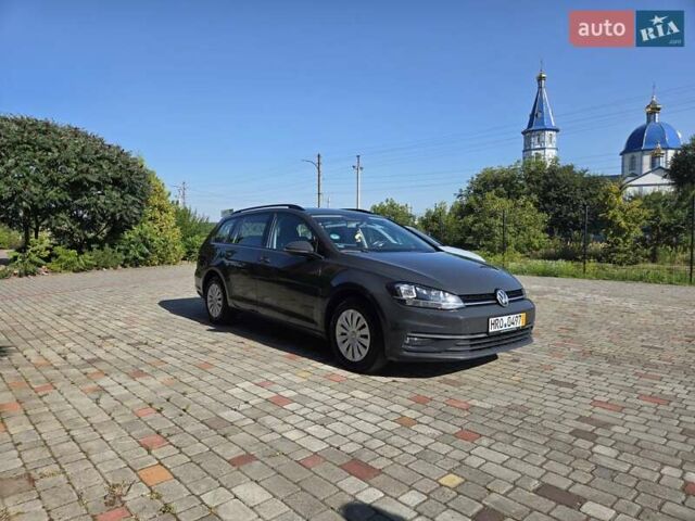 Серый Фольксваген Гольф, объемом двигателя 1.6 л и пробегом 238 тыс. км за 11200 $, фото 2 на Automoto.ua