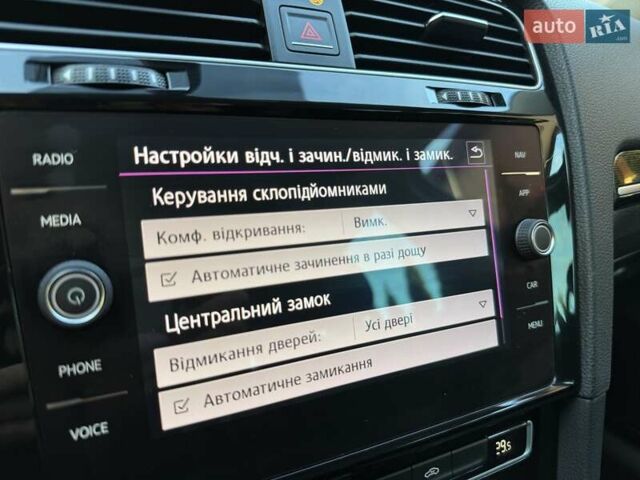 Сірий Фольксваген Гольф, об'ємом двигуна 1.6 л та пробігом 286 тис. км за 15000 $, фото 62 на Automoto.ua